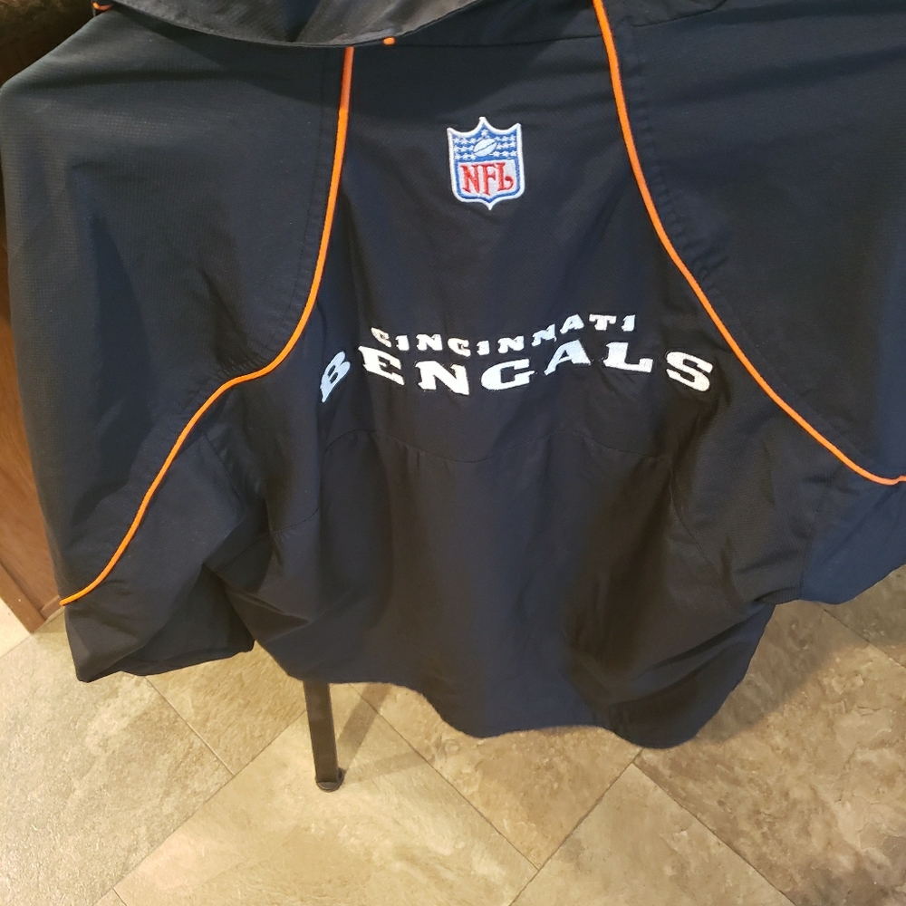 Pullover jacket